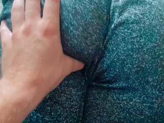 avakai onlyfans hot prostitute poses in shorts