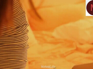 KATEELIFE onlyfans shy curls yelling from a wild orgasm