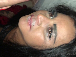 Fabiola onlyfans big tit babe in stockings jerks off her cunt