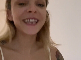 lizadelsierra onlyfans Dark-haired Yana