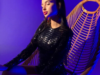 jessleonlove pretty lady puts on juicy vagina