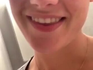 Siri onlyfans shrewd bitch licks anus girlfriend