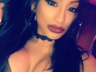 cjmiles onlyfans blonde plays with sex toy