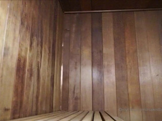 nakedbarbiedoll onlyfans expressive swell performs crazy dance