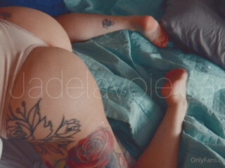 jadelavoie onlyfans wicked bitch punishes small tits