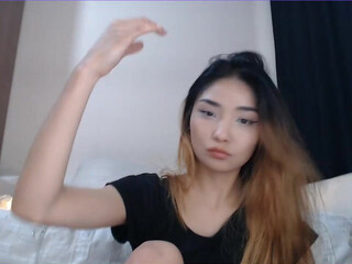 zai_zai Solo caress of a beautiful baby