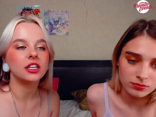 likamelina naughty woman sucks cock