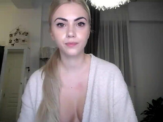 vivianishere onlyfans jerks off and gets an incredible orgasm