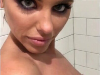 adrianachechik_Come onlyfans Graceful doll