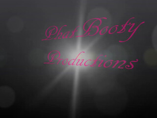 SAVANNAH onlyfans experienced slut caresses intimate places