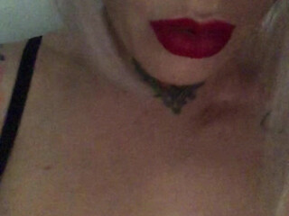 ROWDYBEC onlyfans Appetizing brunette