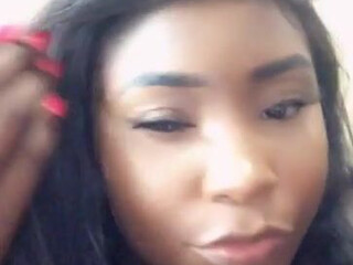 FOSHPOSH onlyfans beauty fucks herself in front of the webcam