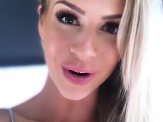 BROOKELEA onlyfans age babe teases beautiful tits