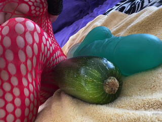missmeforever onlyfans busty hottie gently jerks her cunt
