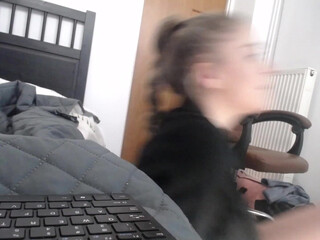 onlysmurfette mature hottie caresses shaved cunt