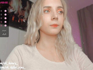 oh_honey_ thick slut caresses  tits