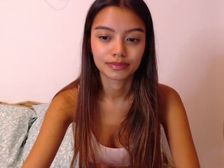 nina_agdal Savory chick