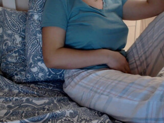 nightssecret luxurious lady boldly hammering her ass