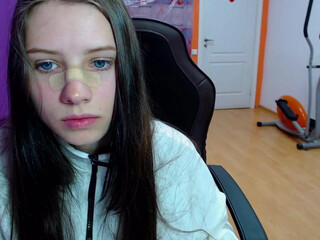 graffityfolz hot babe jerking off pussy