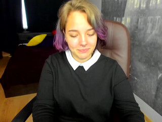 susan_dean_ Appetizing young lady