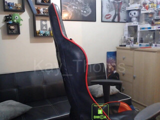 kay_thorns wild confused jumps on sex toy