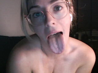 sleepybabyxo Crazy blonde