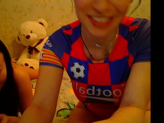 alisa_newbie charming finger jerking off