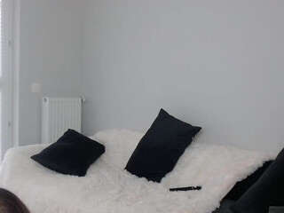 sweet__sensation young bitch masturbates pussy