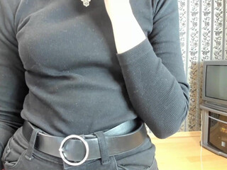 somagicbeauty busty chick masturbates shaved pussy