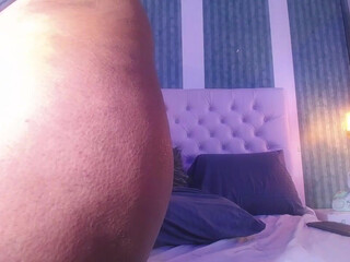 rihanna_rose shows five incredible orgasms