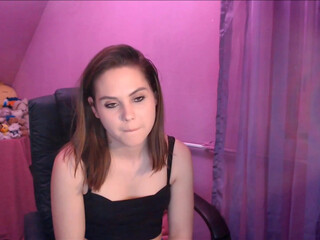 hannahpink0 lustful bitch gently masturbates cunt