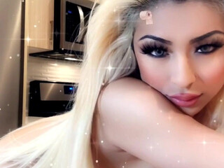 Elena Genevinne  skin