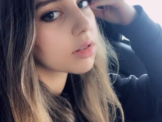 Princess Violette depraved women masturbate