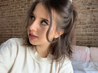 Princess Violette cute blonde is saturated with revelations with dildo