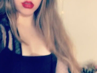 Princess Violette tearing her tender pussy