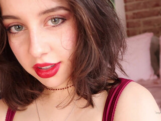 Princess Violette Fantastic blonde