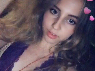 Princess Violette Bitch chases