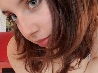 Princess Violette young lady in stockings fucks pussy