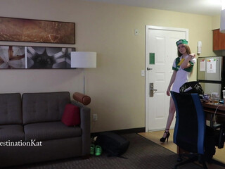 Destinationkat Busty wench