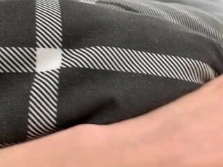 Tiffany Towers nude bitch dancing on the bed