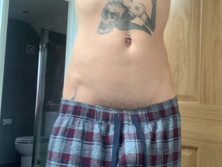 Tiffany Towers psitsa