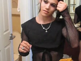 Nyxi Leon manyvids Chic schoolgirl