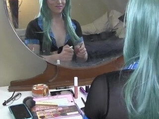 Nyxi Leon manyvids spicy bitch exposes her charms