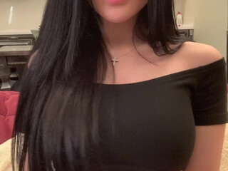 Melissa Anal Queen (melissakisska) OnlyFans thick mare fucks both holes