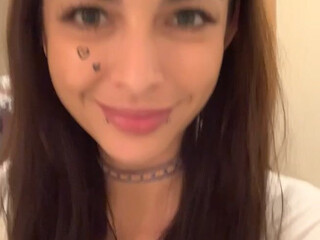 Chloe Night  05 December 2020