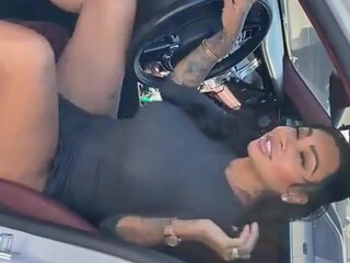 Brittanya Razavi (seebrittanya) busty slut brings herself to squirt