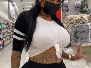 Brittanya Razavi (seebrittanya) OnlyFans gorgeous lady caresses shaved vagina