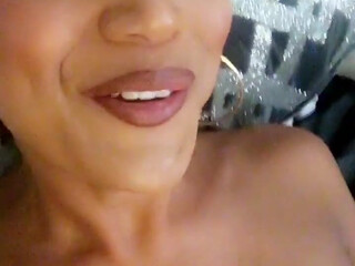 tsyasmin juicy breasts and smooth pussy