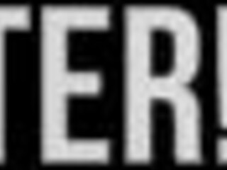 Bar  beauty close fingers clit