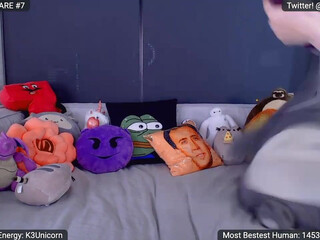 Kati3kat cute brunette with natural tits chatting in fries